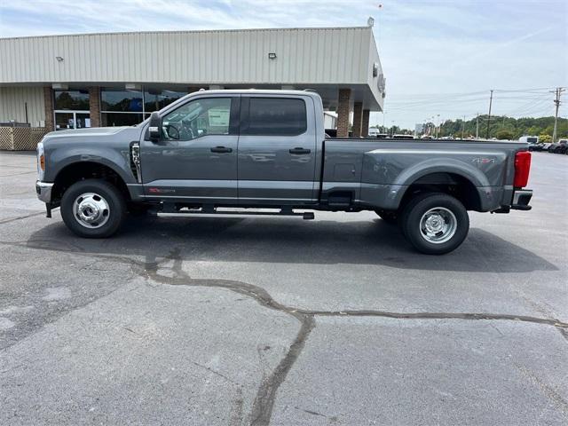 new 2025 Ford F-350 car, priced at $76,140