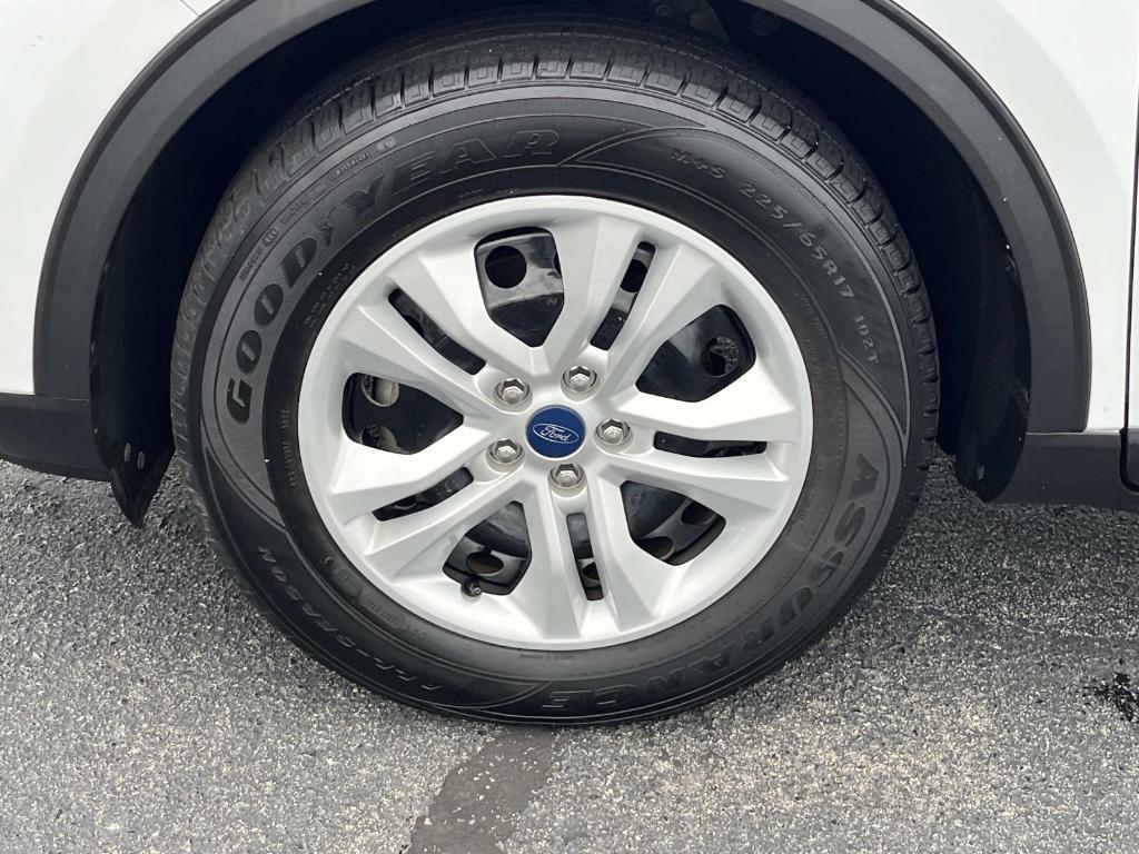 used 2020 Ford Escape car, priced at $15,995