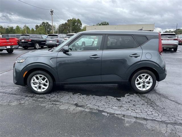 used 2022 Kia Soul car, priced at $14,995