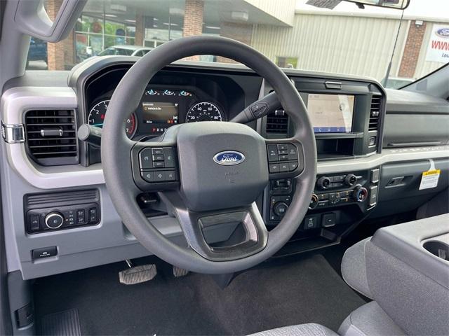 new 2025 Ford F-250 car, priced at $55,900