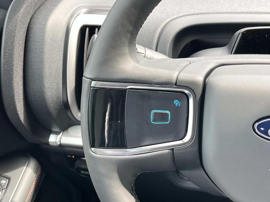 new 2025 Ford Expedition Max car, priced at $73,610