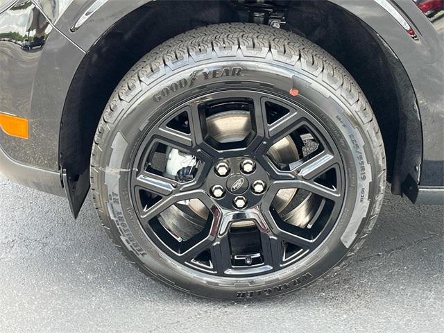 new 2025 Ford Maverick car, priced at $40,820