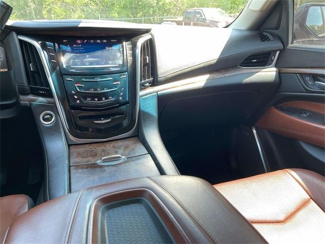 used 2015 Cadillac Escalade car, priced at $27,995