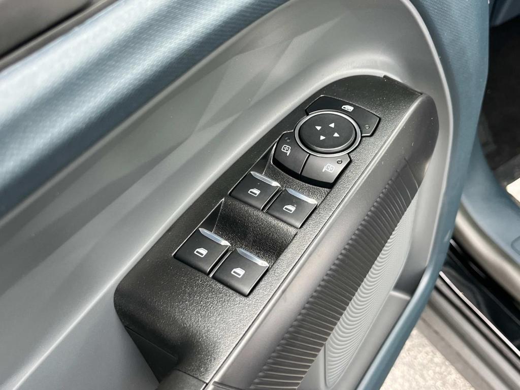 new 2025 Ford Maverick car, priced at $40,320