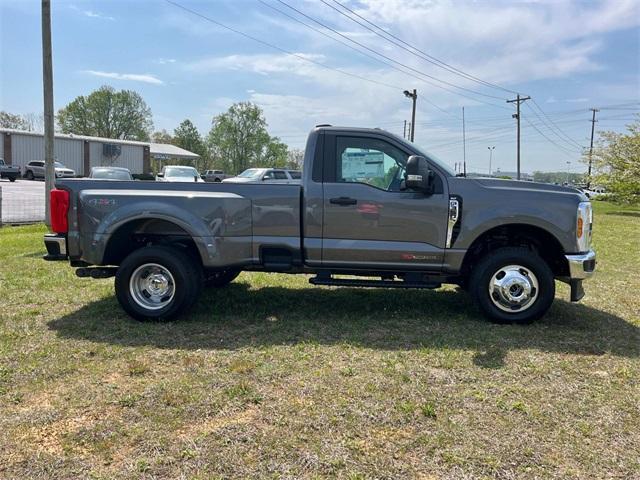 new 2025 Ford F-350 car, priced at $72,955