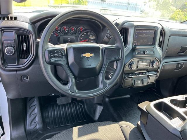 used 2024 Chevrolet Silverado 1500 car, priced at $31,995