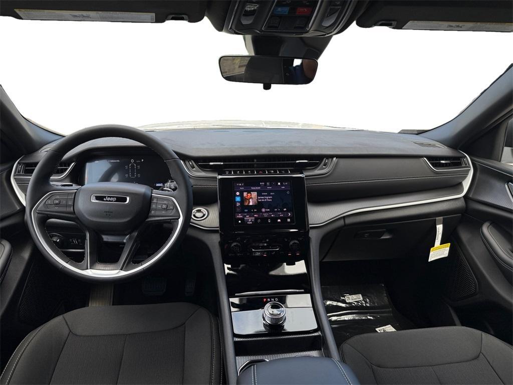 new 2025 Jeep Grand Cherokee L car, priced at $37,915