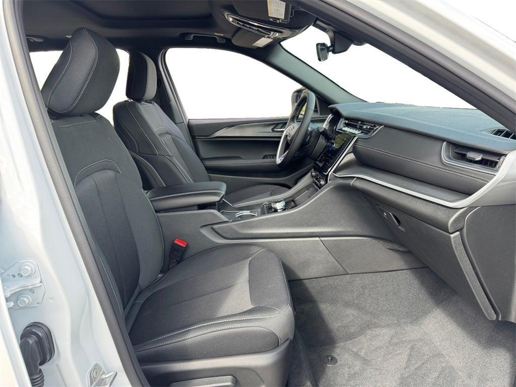new 2025 Jeep Grand Cherokee L car, priced at $38,482