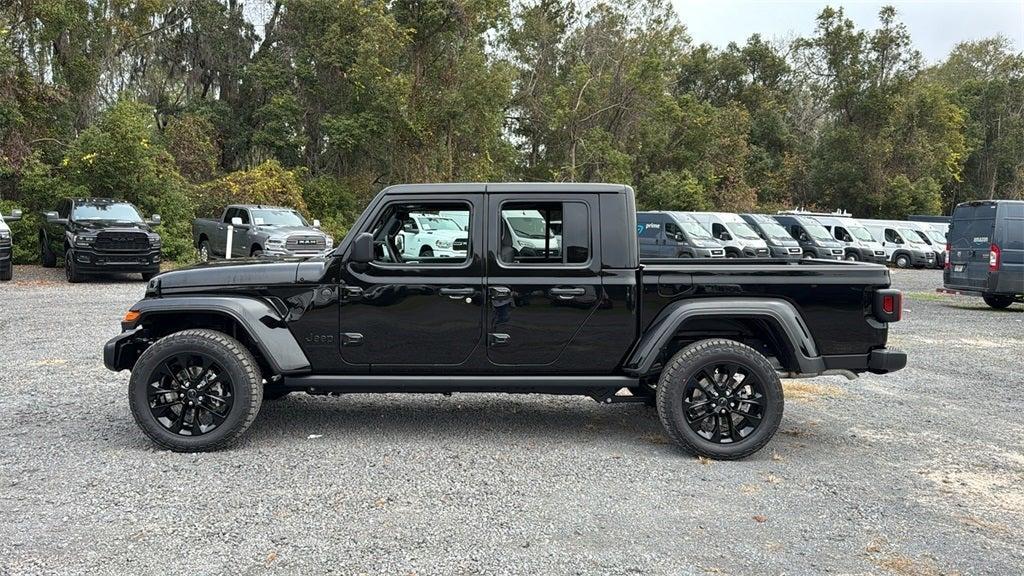 new 2025 Jeep Gladiator car, priced at $39,114