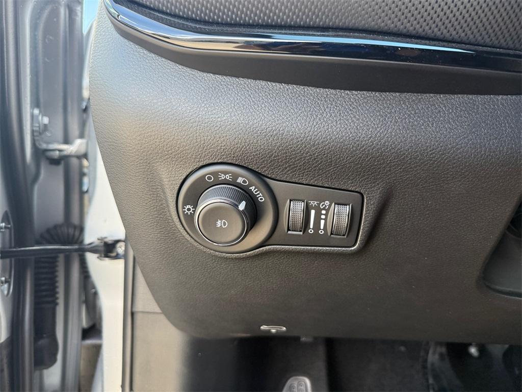 new 2026 Jeep Compass car, priced at $28,642