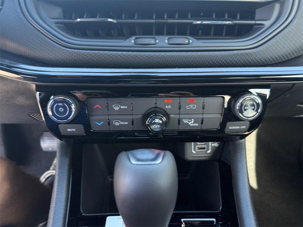 new 2026 Jeep Compass car, priced at $28,642