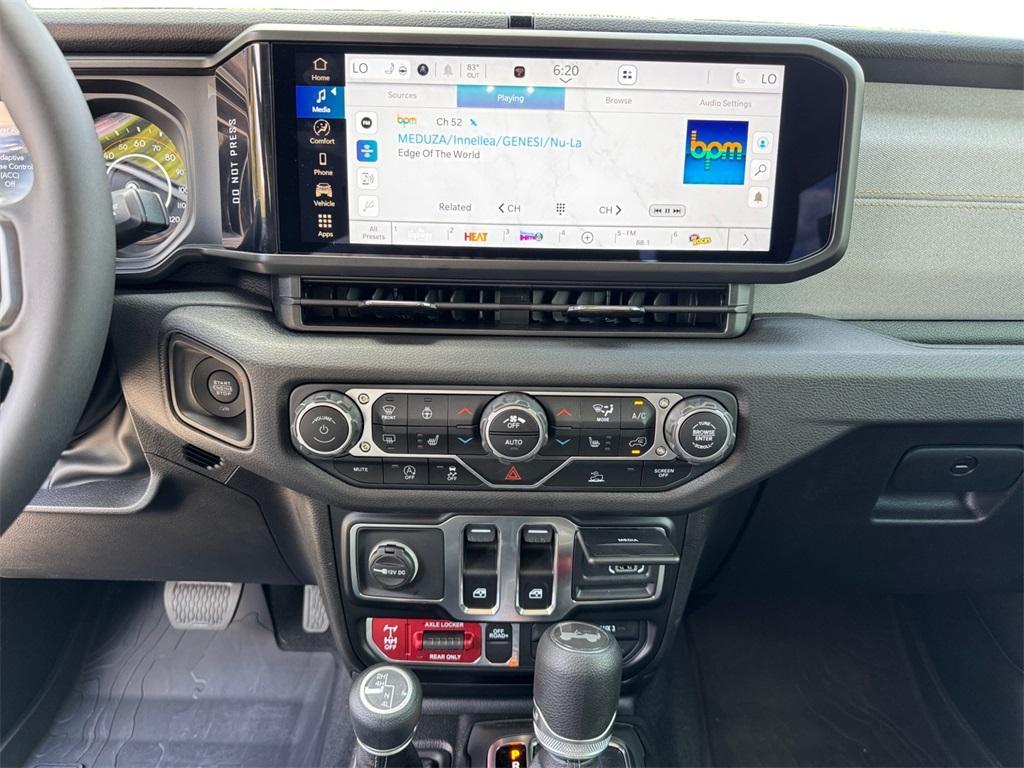 new 2025 Jeep Wrangler car, priced at $41,563