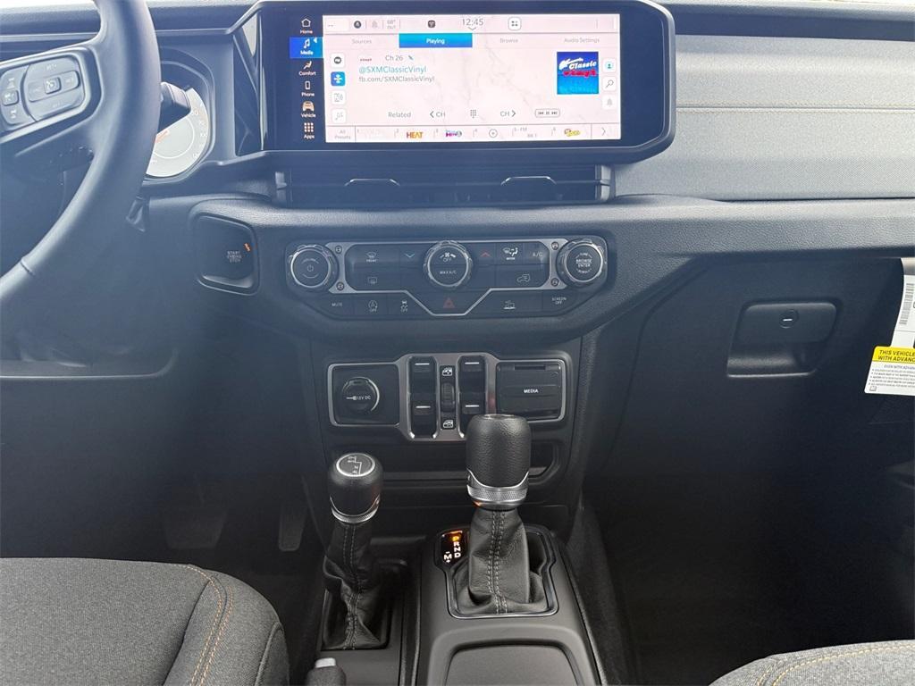 new 2025 Jeep Wrangler car, priced at $40,082