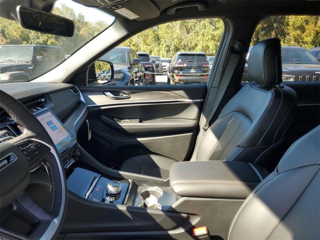 new 2025 Jeep Grand Cherokee L car, priced at $40,467