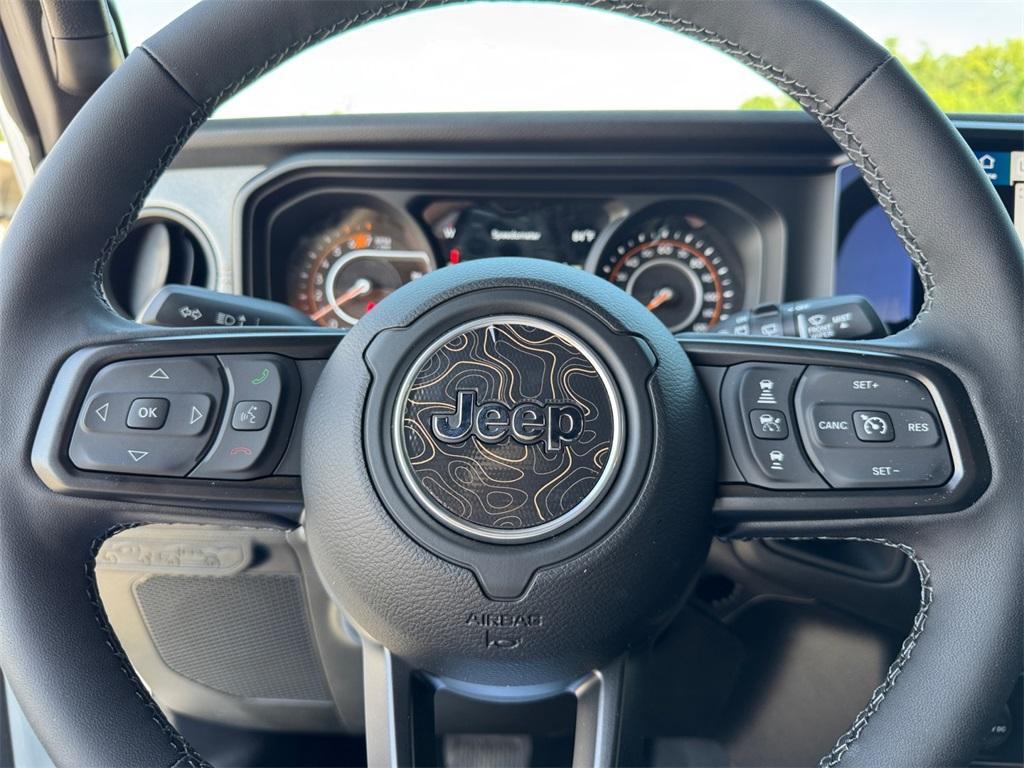new 2025 Jeep Wrangler car, priced at $53,824