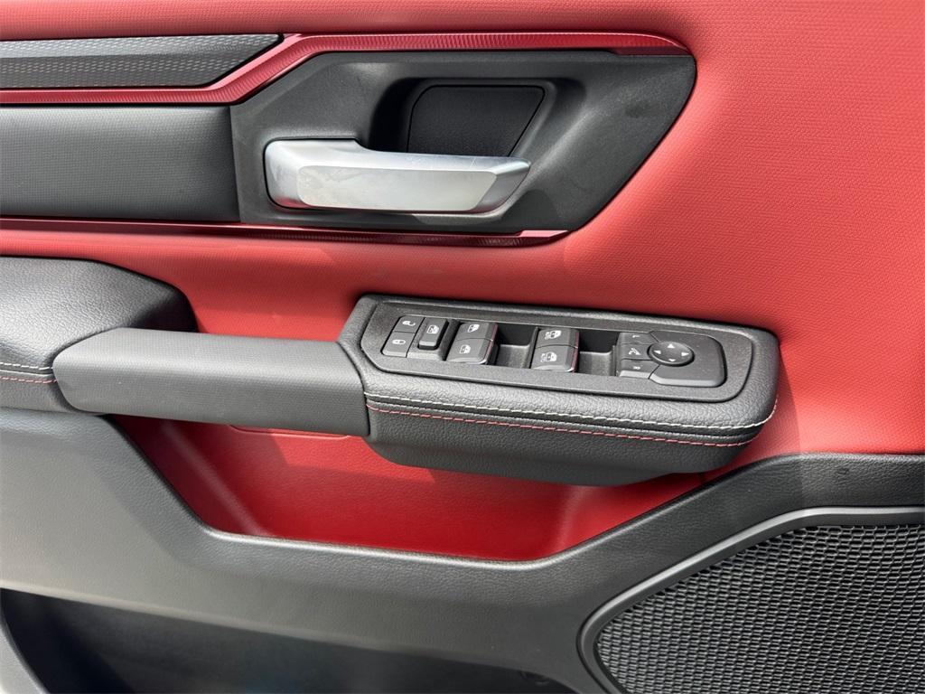 new 2025 Ram 1500 car, priced at $53,237