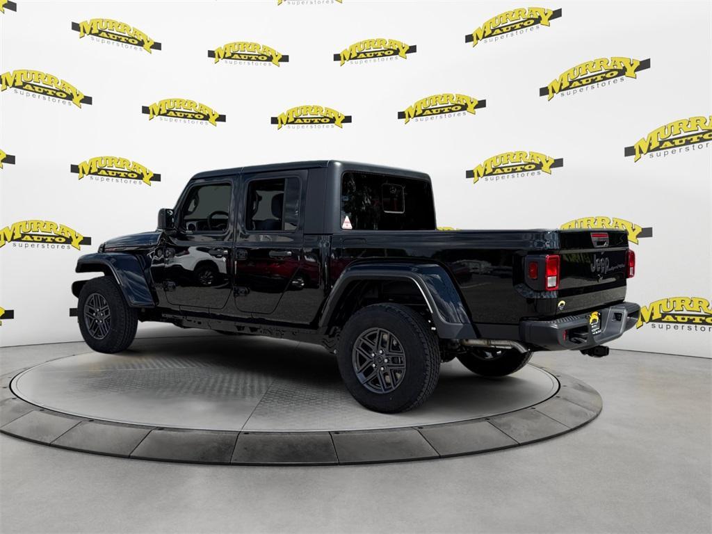 new 2025 Jeep Gladiator car, priced at $47,521