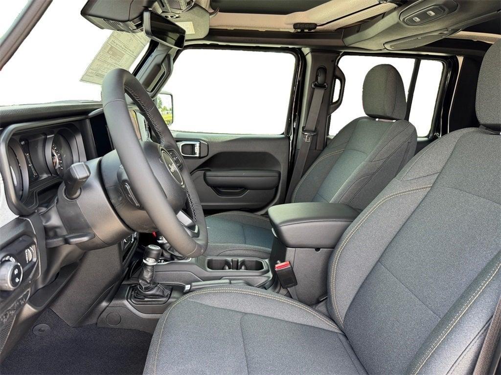new 2025 Jeep Gladiator car, priced at $47,521