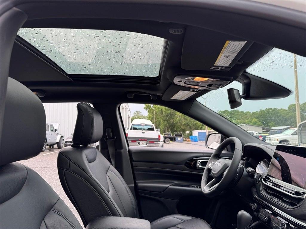 new 2025 Jeep Compass car, priced at $36,733