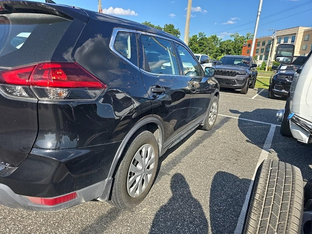 used 2020 Nissan Rogue car, priced at $16,000