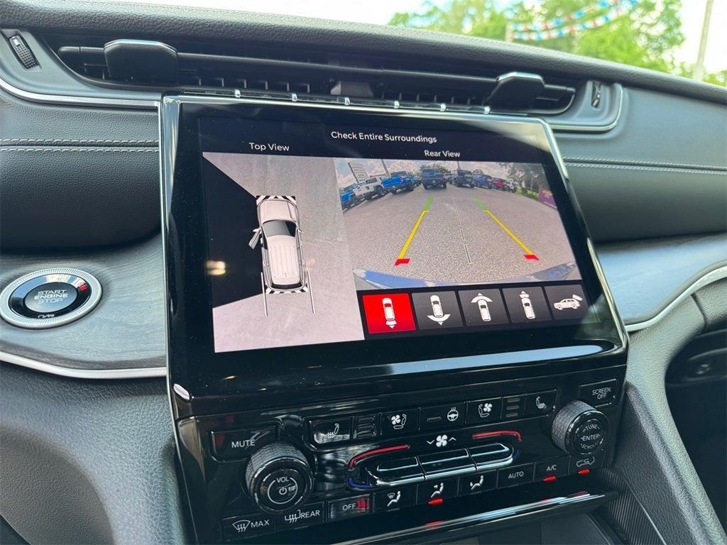 new 2025 Jeep Grand Cherokee car, priced at $42,120