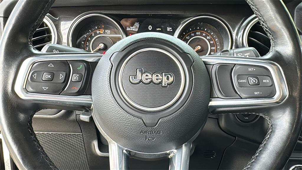 used 2020 Jeep Wrangler Unlimited car, priced at $35,160