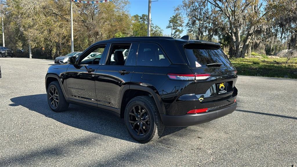 new 2025 Jeep Grand Cherokee car, priced at $39,544