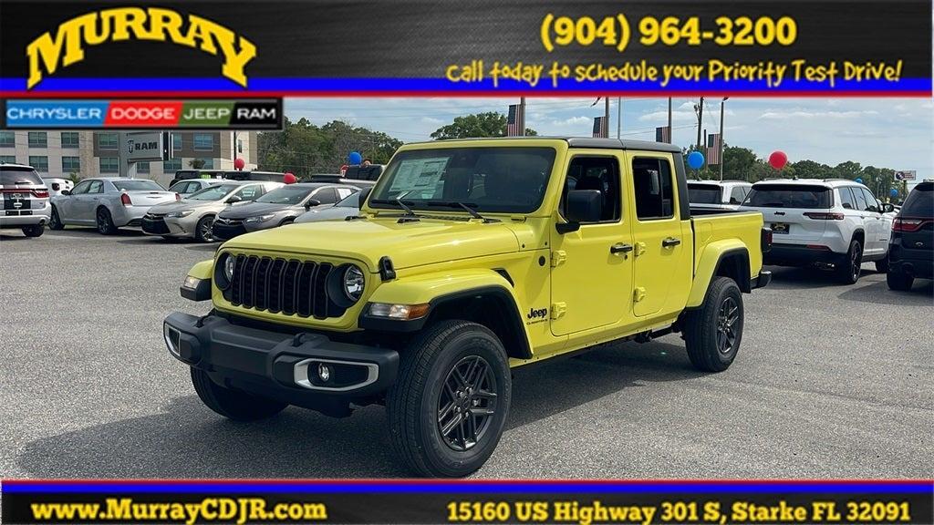 new 2024 Jeep Gladiator car, priced at $43,495