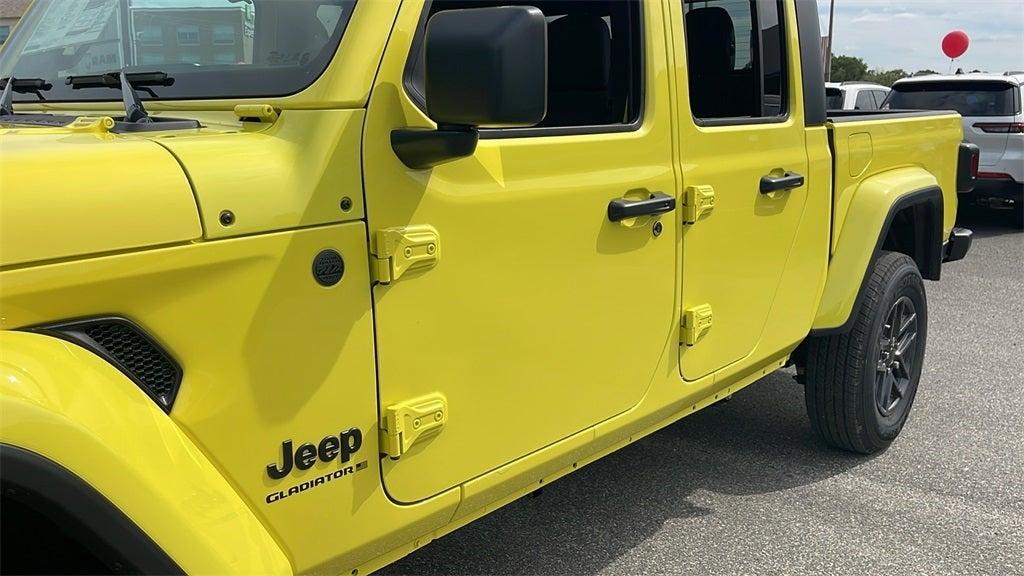 new 2024 Jeep Gladiator car, priced at $45,900