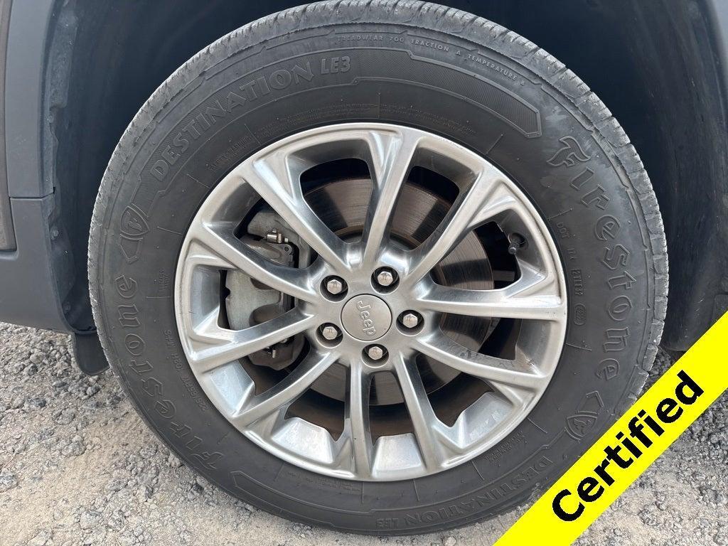 used 2019 Jeep Cherokee car, priced at $15,685
