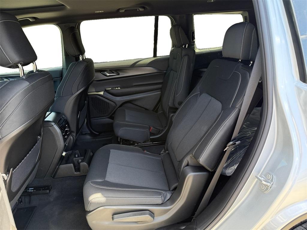 new 2025 Jeep Grand Cherokee L car, priced at $37,555