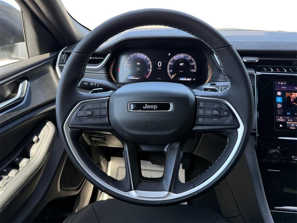 new 2025 Jeep Grand Cherokee L car, priced at $37,555