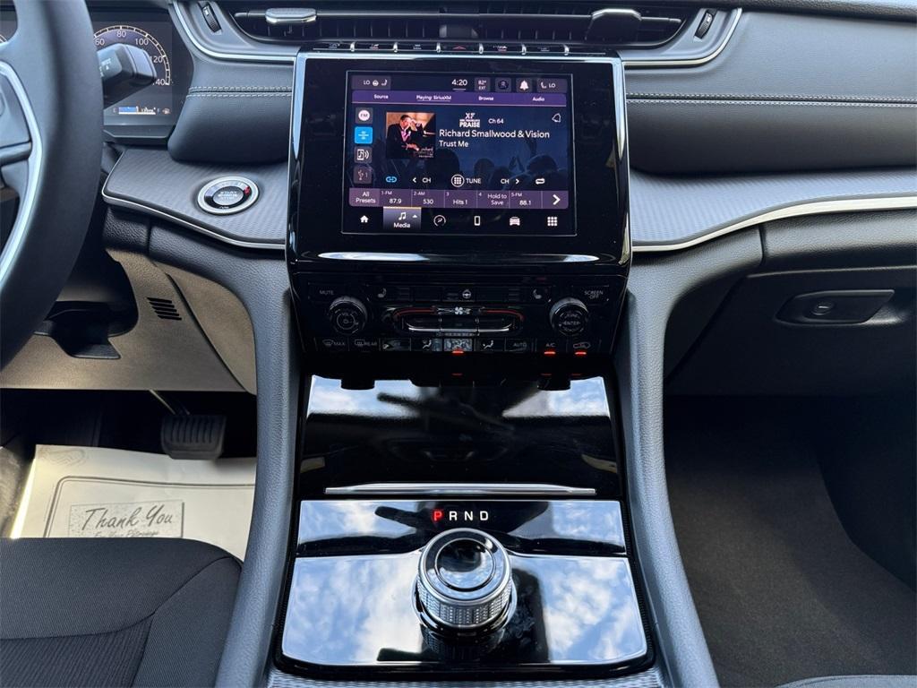 new 2025 Jeep Grand Cherokee L car, priced at $37,555