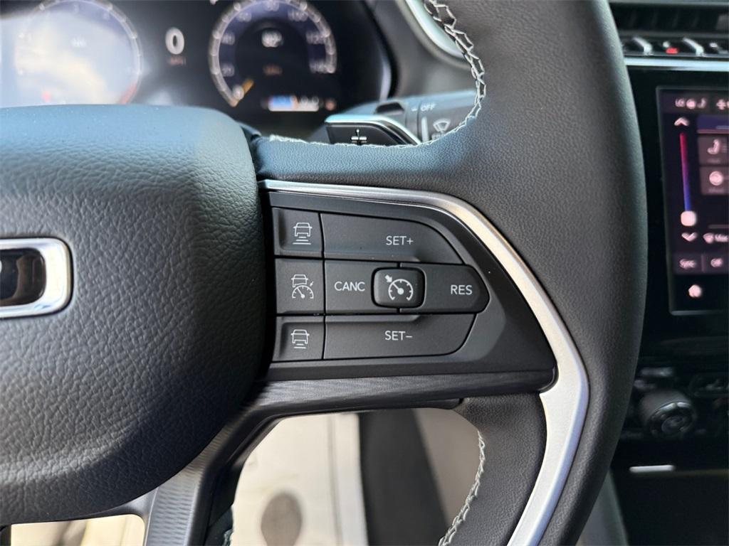 new 2025 Jeep Grand Cherokee L car, priced at $37,555