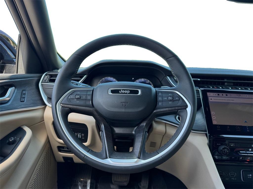 used 2024 Jeep Grand Cherokee car, priced at $37,000