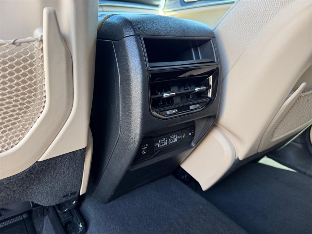 used 2024 Jeep Grand Cherokee car, priced at $37,000