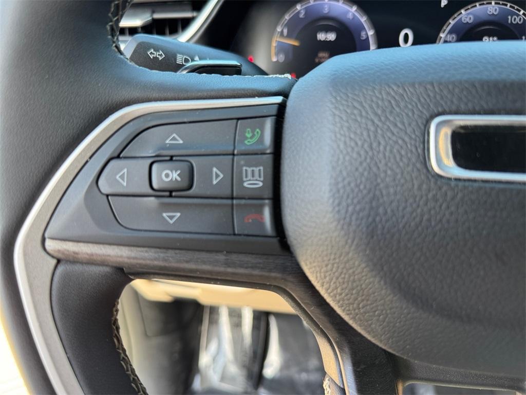 used 2024 Jeep Grand Cherokee car, priced at $37,000