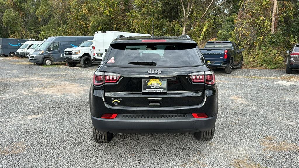 new 2025 Jeep Compass car, priced at $25,999