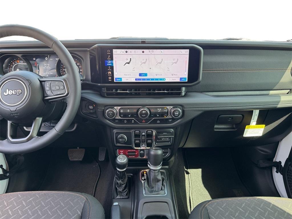 new 2025 Jeep Gladiator car, priced at $50,082