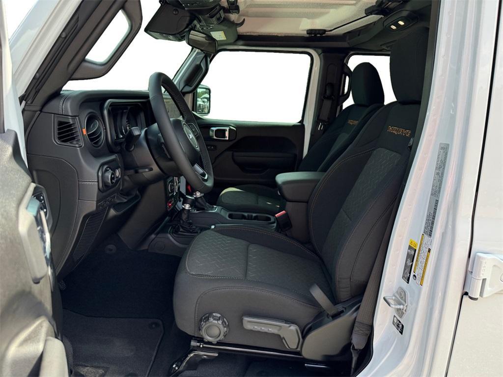 new 2025 Jeep Gladiator car, priced at $50,082