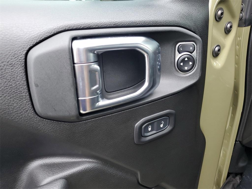 new 2025 Jeep Wrangler car, priced at $51,495