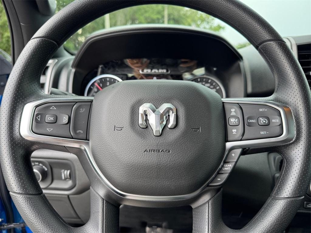 new 2025 Ram 1500 car, priced at $47,618