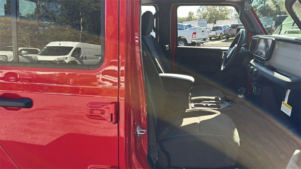 new 2025 Jeep Gladiator car, priced at $38,614