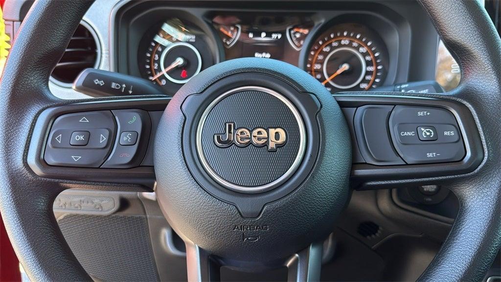 new 2025 Jeep Gladiator car, priced at $38,614