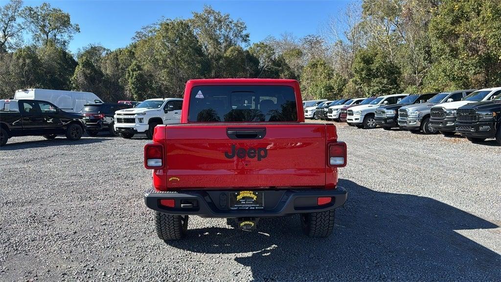 new 2025 Jeep Gladiator car, priced at $38,614