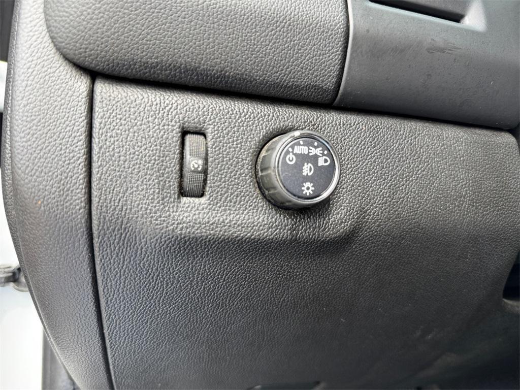 used 2021 Chevrolet Colorado car, priced at $27,900
