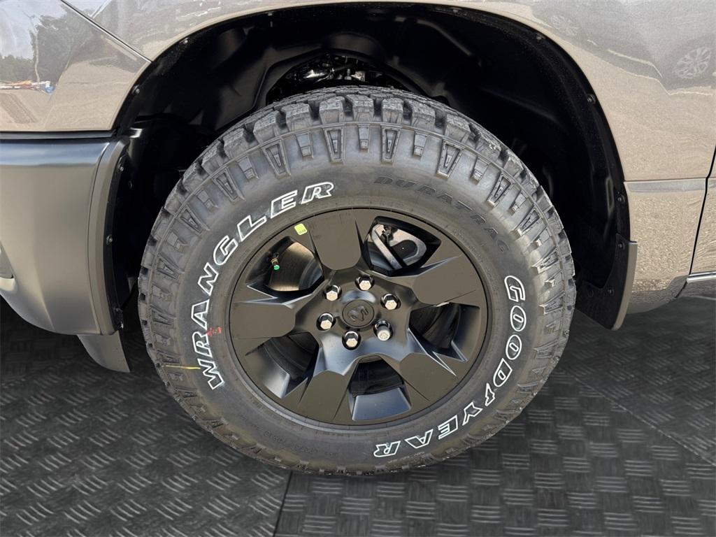 new 2025 Ram 1500 car, priced at $47,665
