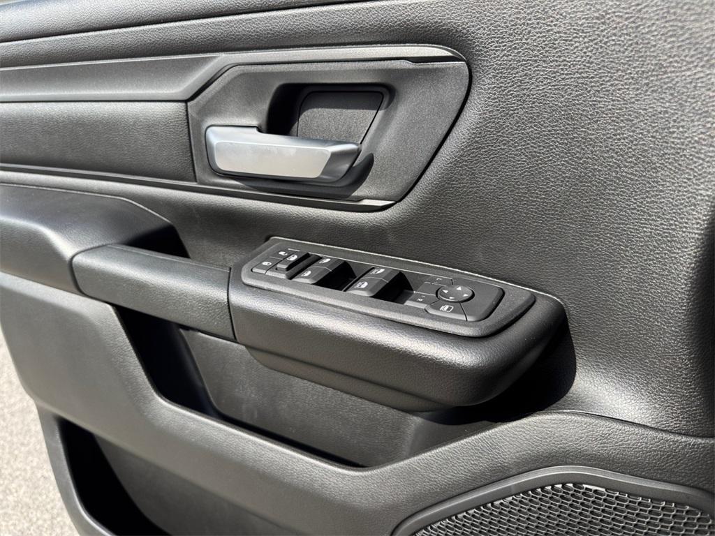 new 2025 Ram 1500 car, priced at $47,665