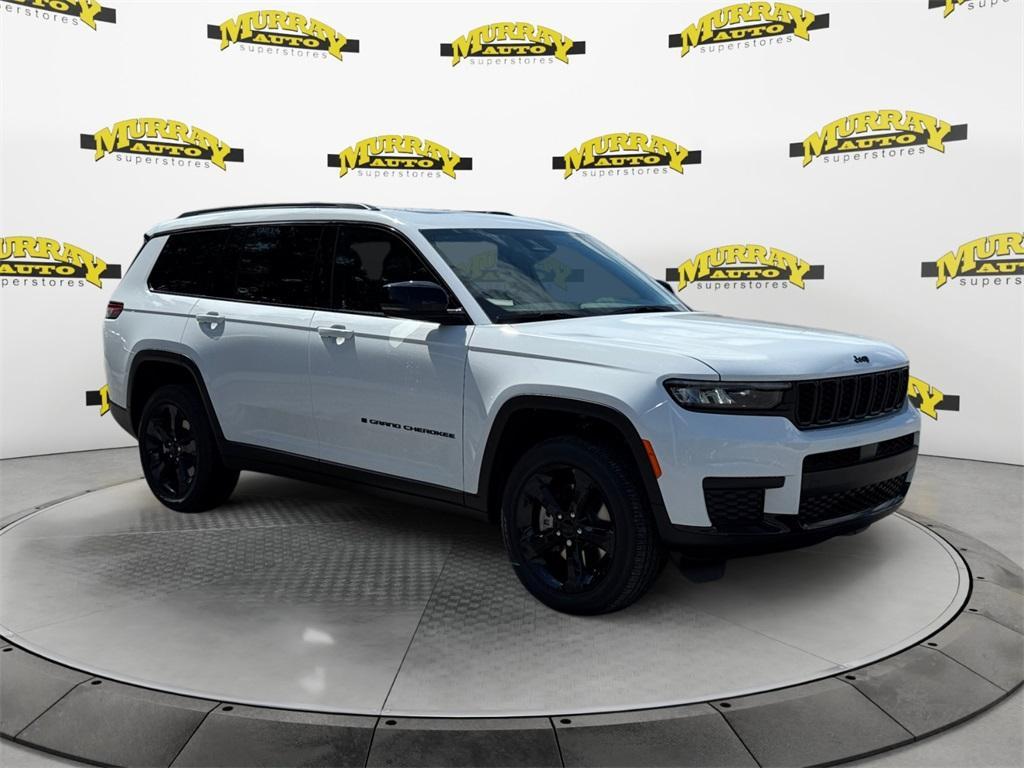 new 2025 Jeep Grand Cherokee L car, priced at $41,697