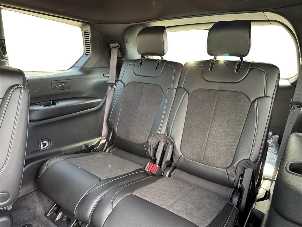 new 2025 Jeep Grand Cherokee L car, priced at $41,697